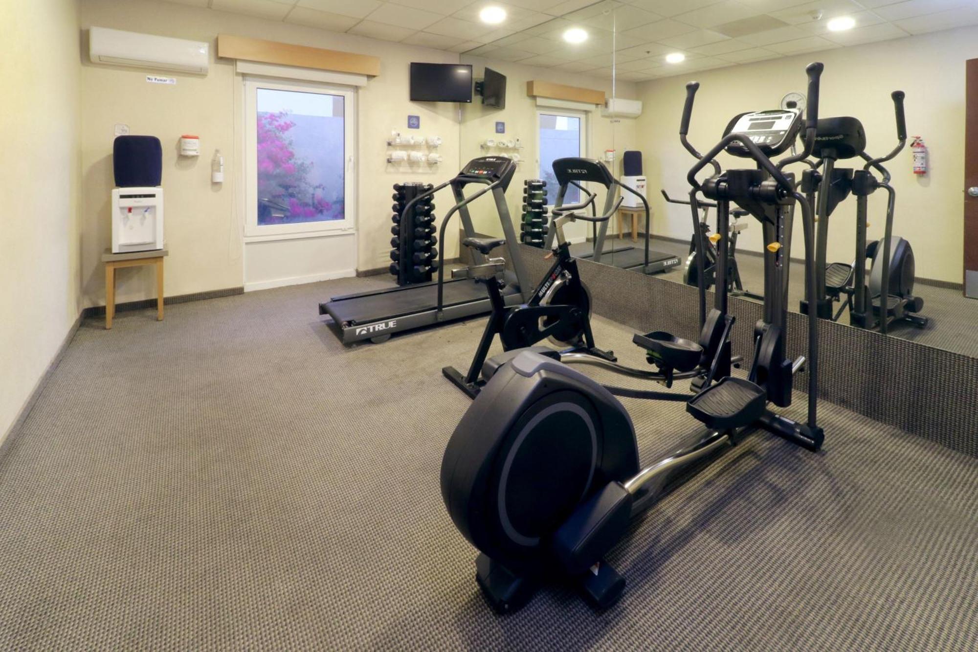 City Express By Marriott Saltillo Sur Ngoại thất bức ảnh