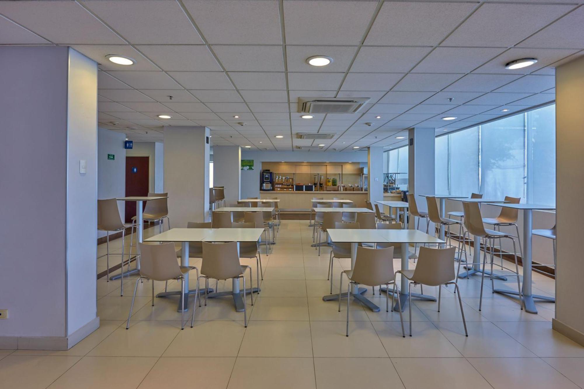 City Express By Marriott Saltillo Sur Ngoại thất bức ảnh